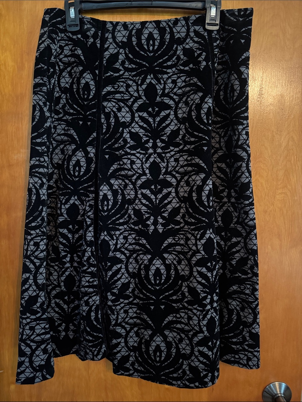 East 5th Black and Gray Velvet Accent A-Line Skirt
